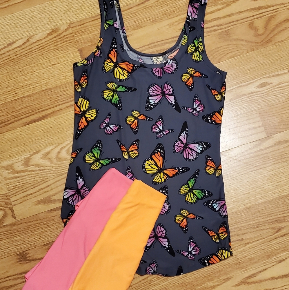 3$7 Bundle of 3 Tanks